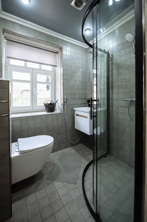 Подызбица у Дома Печенко