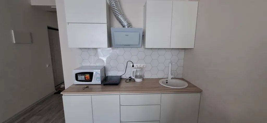 Студия 800 метров от моря