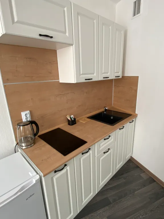 Уютная студия на набережной в центре Академического района