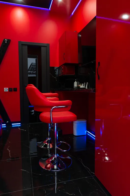 Poмaнтичeский апартамент с темaтичеcким интеpьеpом