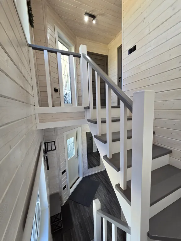 Двухэтажный дом с жаркой сауной у Ладожского озера