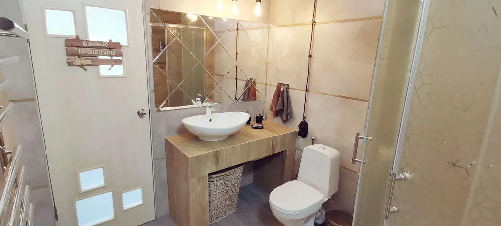 Дом с бассейном и баней