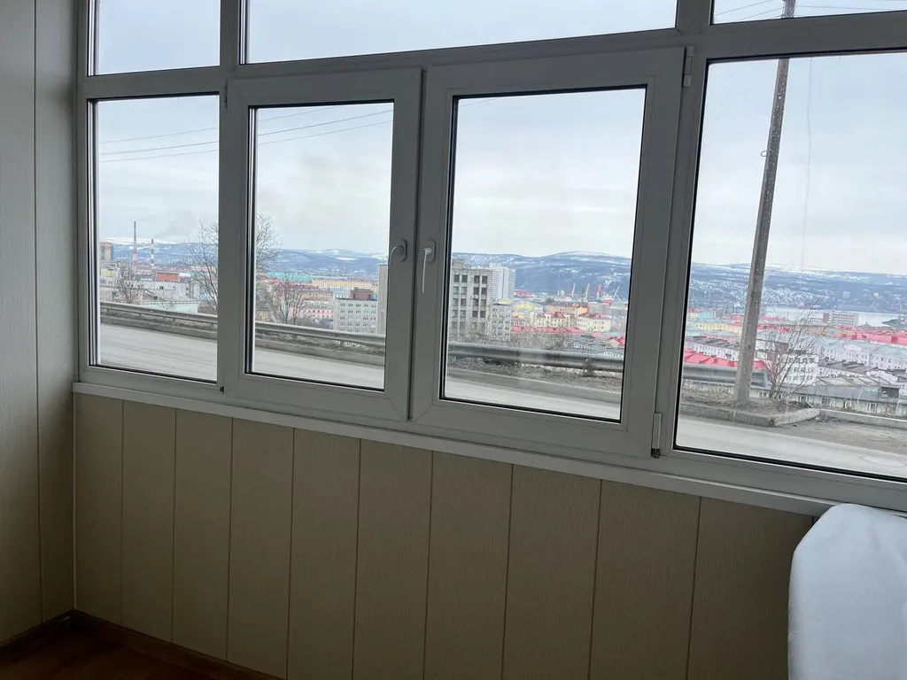 Двухкомнатная квартира с красивым видом на город