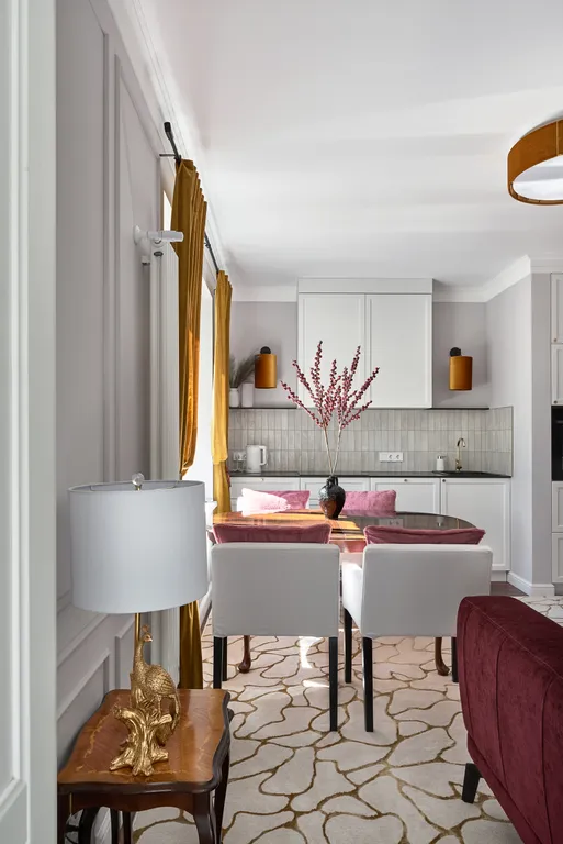 Двухкомнатная дизайнерская квартира в центре by Karmann`s Apartments