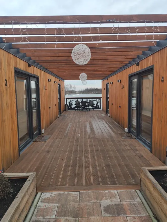 Номер с видом на озеро