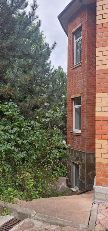 Большой дом в тихом КП