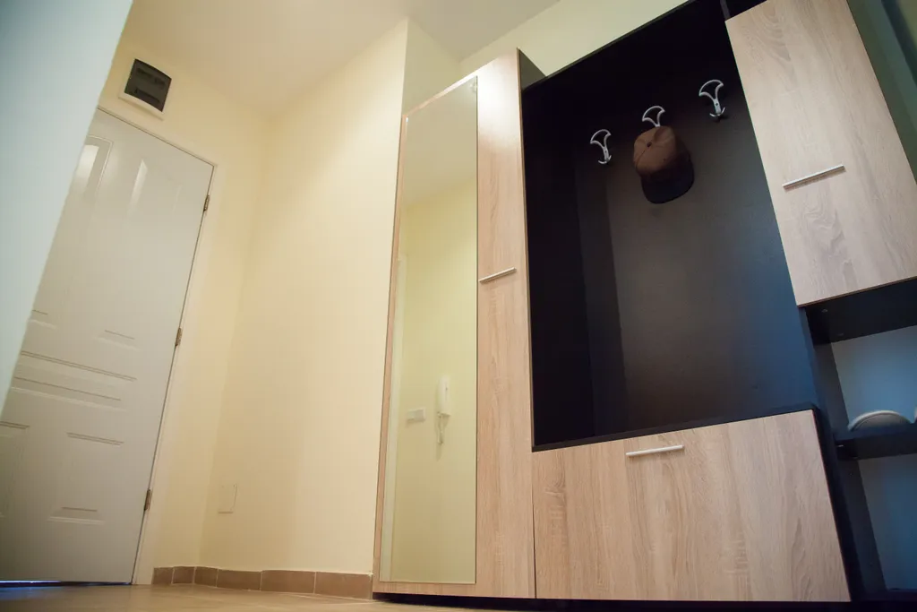 Двухкомнатная квартира у моря Чёрно-белая дача