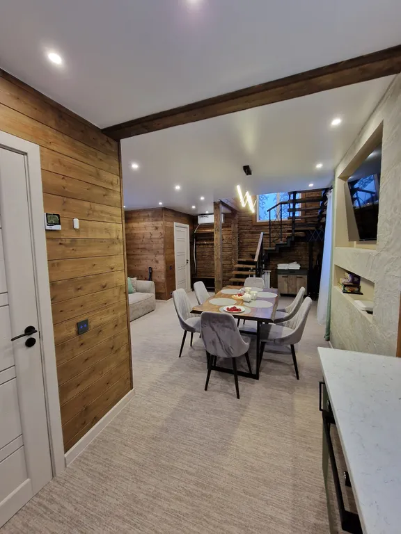 Коттедж Дача в лесу с видом на горы — Шерегеш