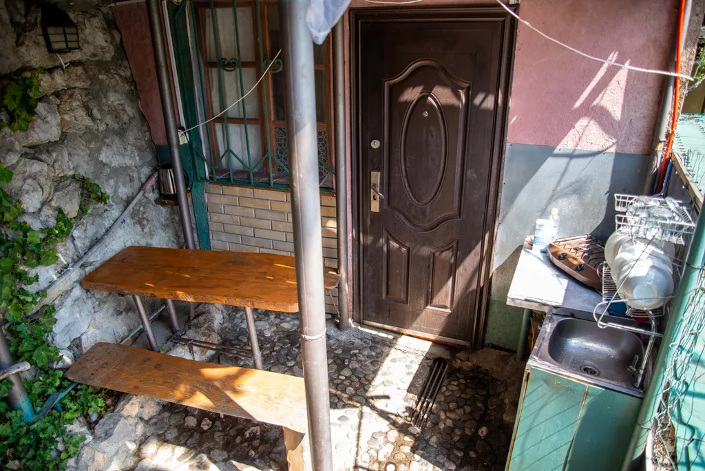 Домик с террасой