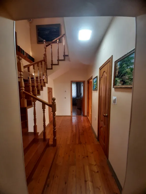 7-комнатный Дом