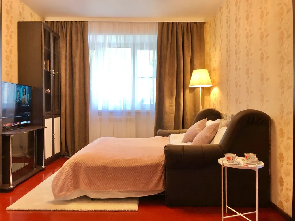 Остановись в самом центре