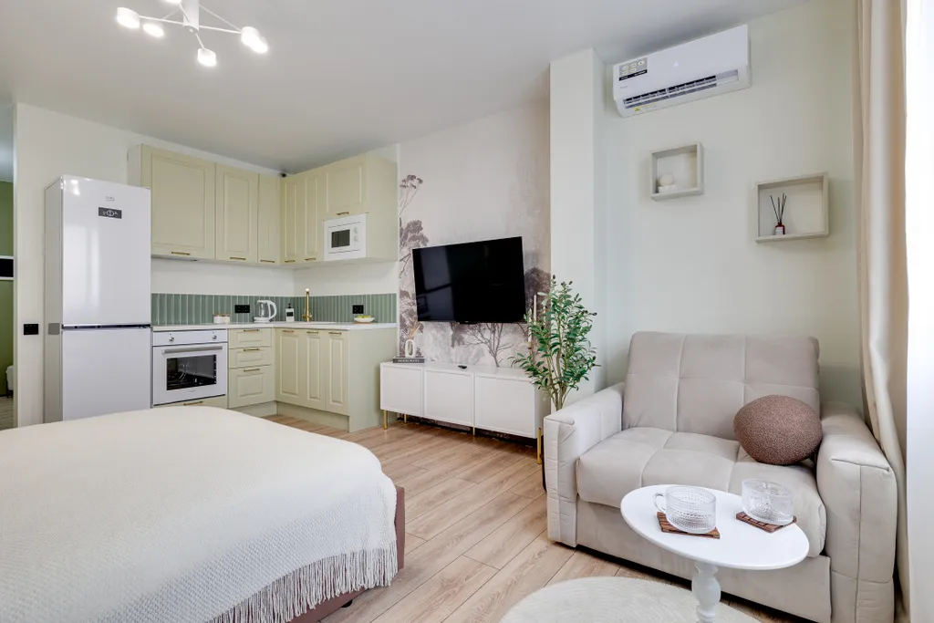 Студия на бульваре