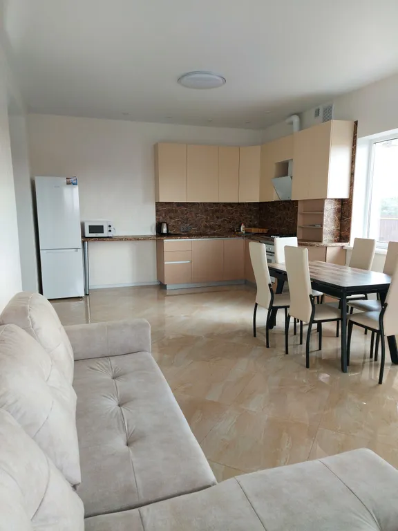 Коттедж Просторный дом у моря — аренда посуточно в Новофёдоровка