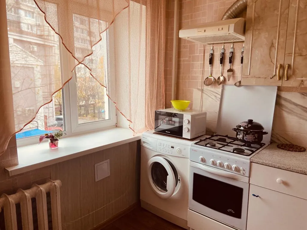 Уютная 1-комнатная квартира на остановке Большая