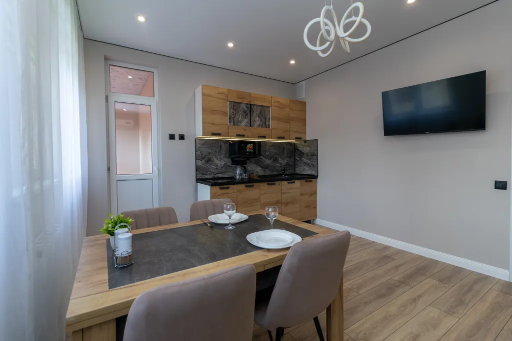 Квартира Квартира Комфортная дизайнерская евродвушка в Европа-Сити, по пути на море — Краснодар