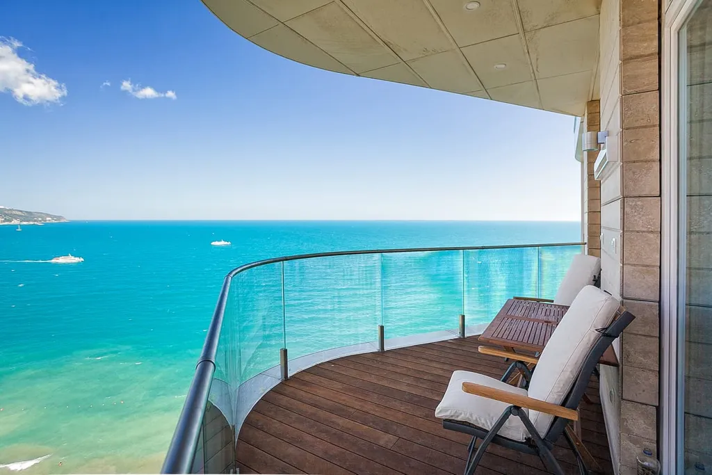 3-комнатная Квартира — аренда посуточно в Ялта