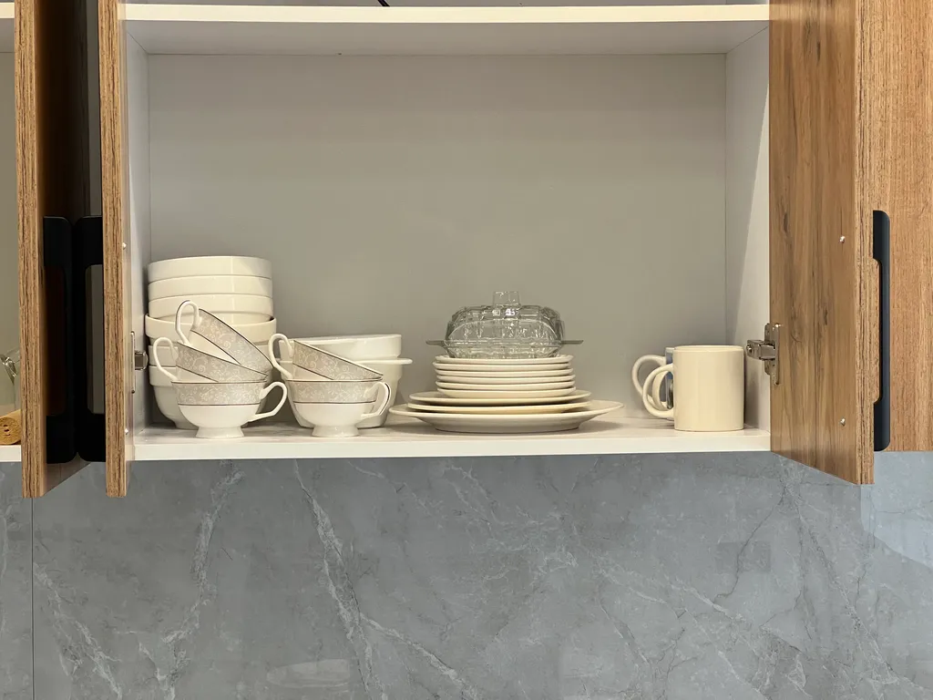 В центре, левый берег, рядом возле Хан Шатыр, кардиология, ННЦМД