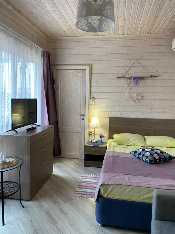 Коттедж Дом 1 с бассейном и питанием, первая линия — Кучугуры