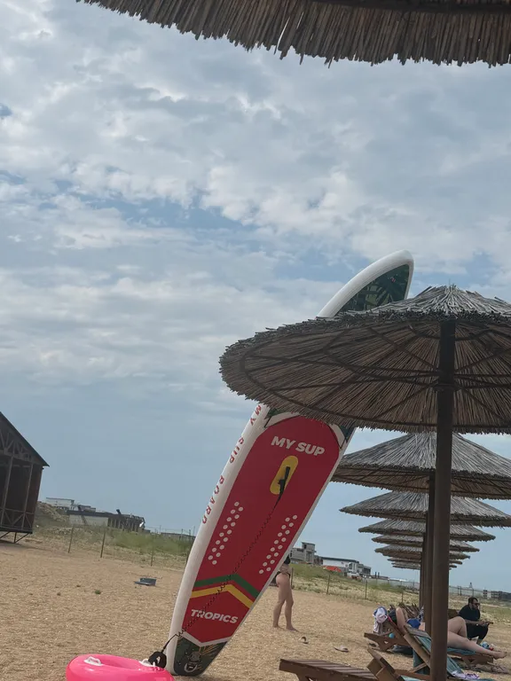 Домики на берегу Каспия