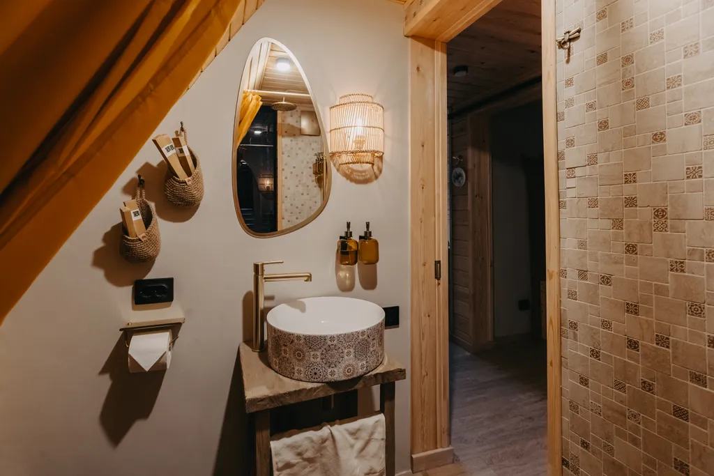 Лодж A-frame №1 в сосновом лесу