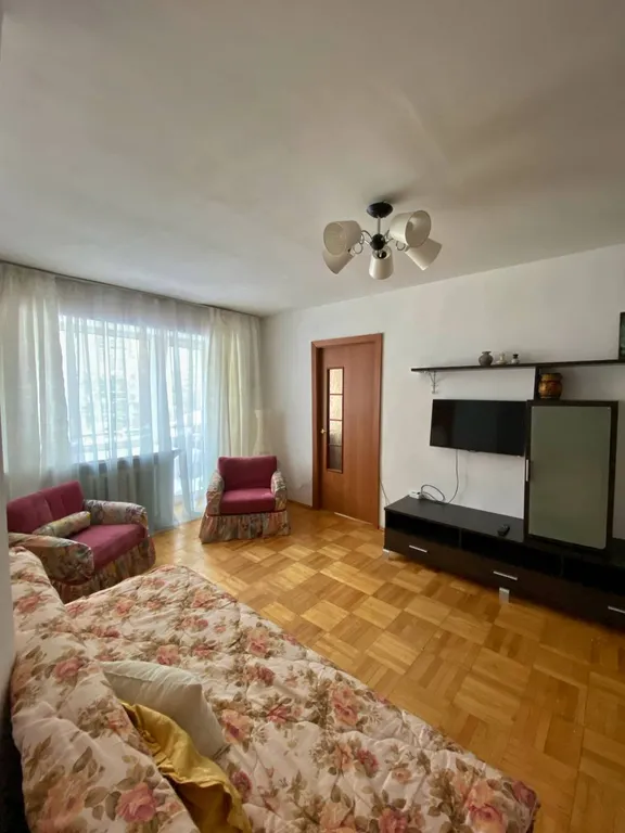 Двухкомнатная квартира у стадиона Юность