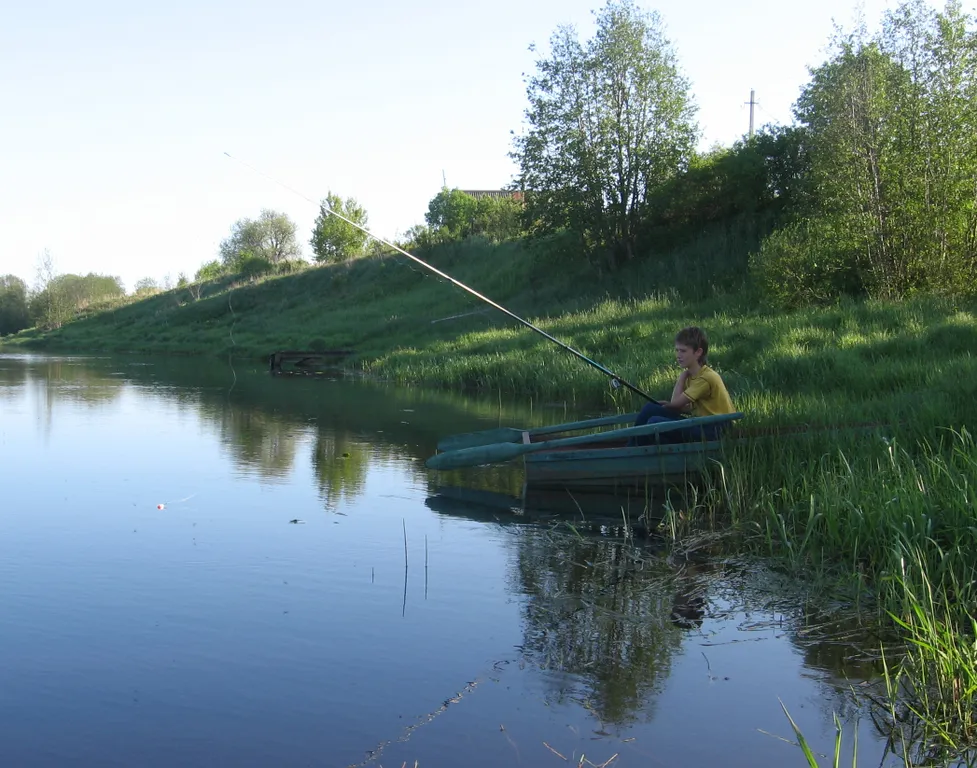 Дом на берегу реки