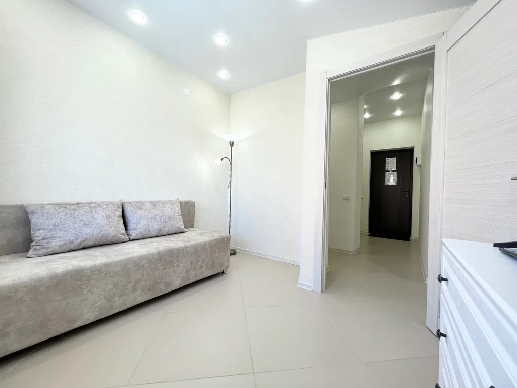 Комфортабельная 2-к квартира в новом доме в центре города