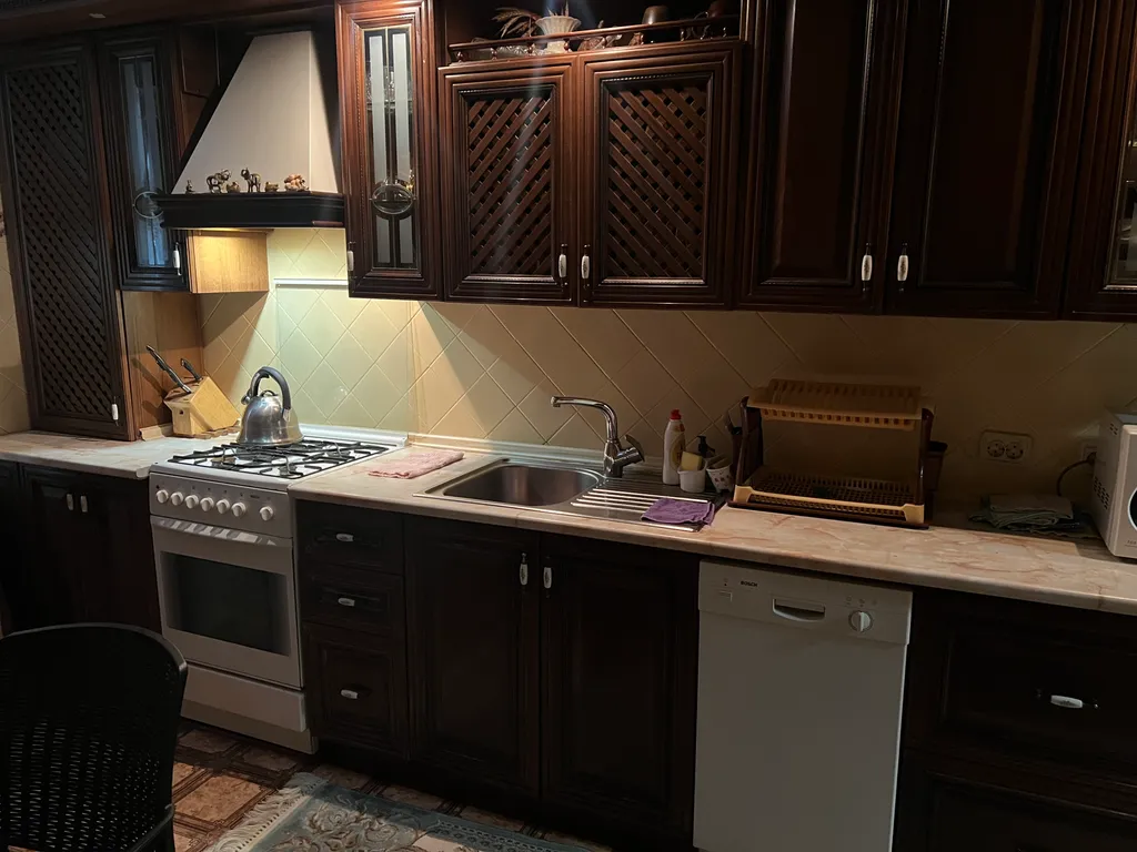 Семейный номер с видом на горы