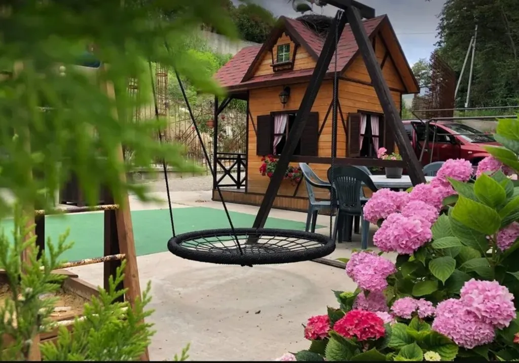 Коттедж Дом с бассейном в дагомысе в тихом месте — Сочи