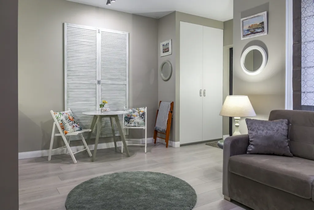 Апартаменты у озера и леса.