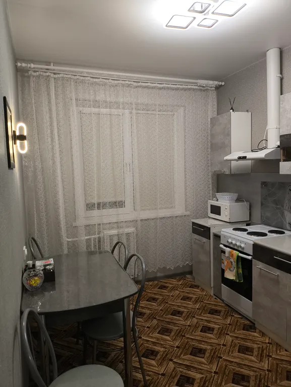 Уютная квартира с домашним простым интерьером