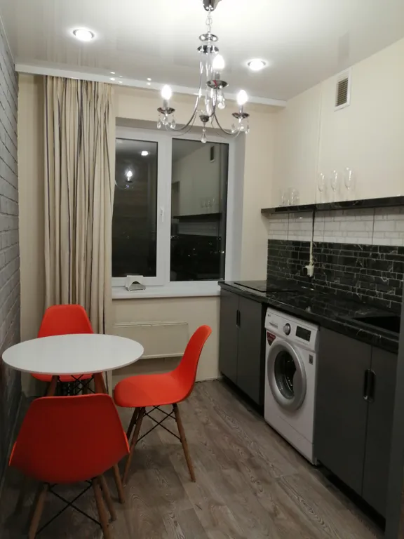 Квартира с видом на закат и Омск