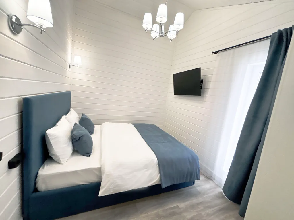 Коттедж у озера