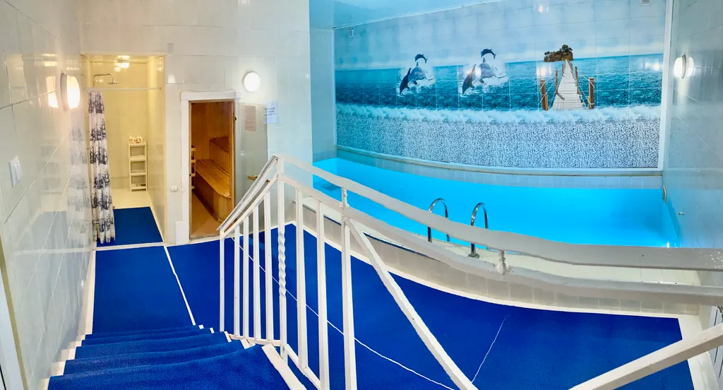 Коттедж Дом с бассейном — аренда посуточно в Прудки