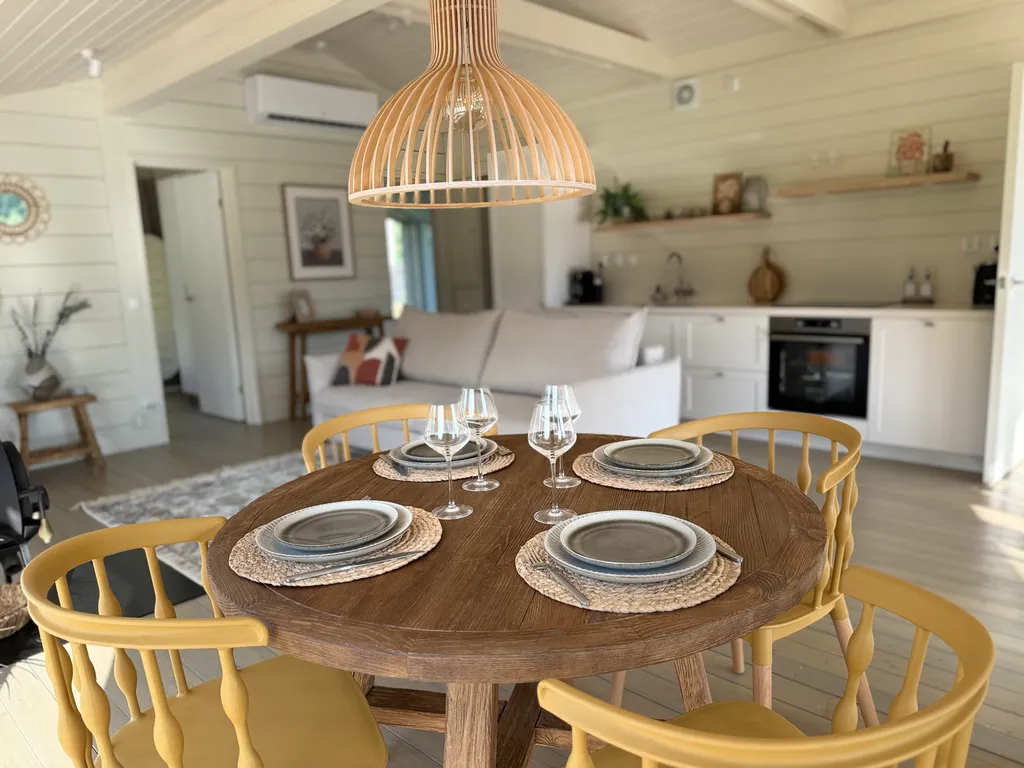 Уютный загородный дом в тишине