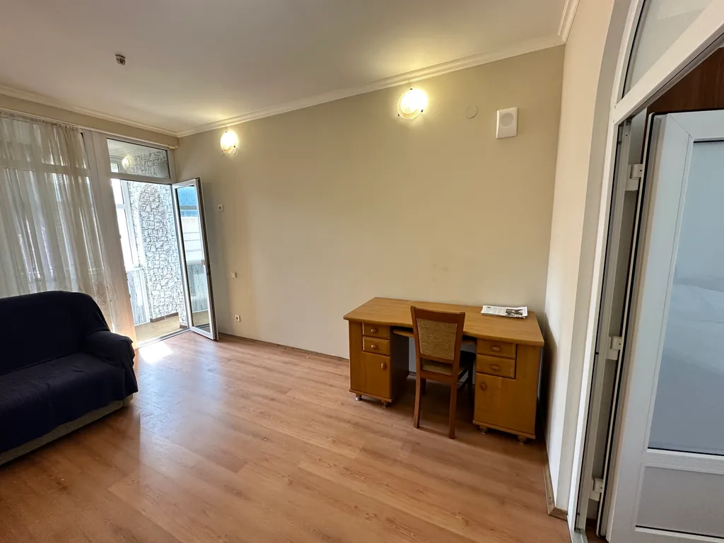 Дом на берегу Черного моря с видом на море