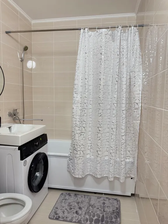 Стильная квартира-студия в новом доме микрорайона Парковый