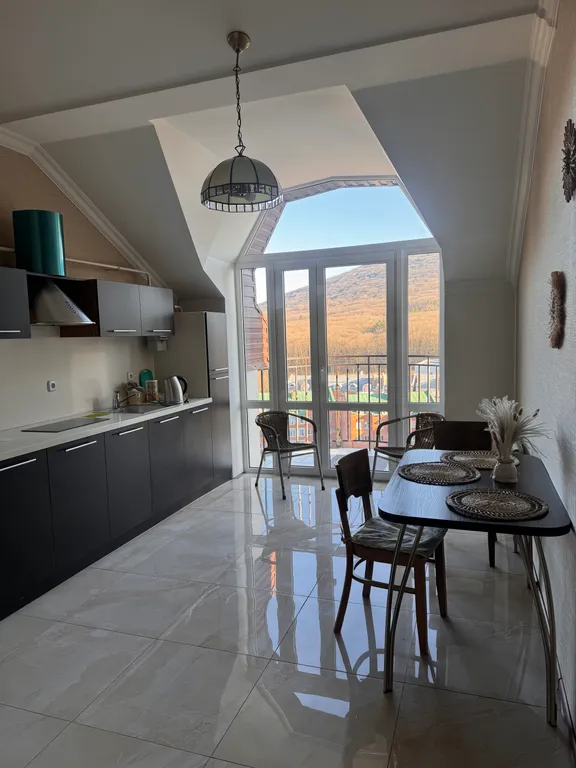 Шикарная квартира с потрясающим видом на гору Машук