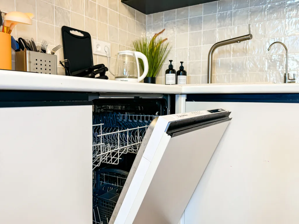 Квартира Квартира Студия с потрясающим видом на море на первой береговой линии — Анапа