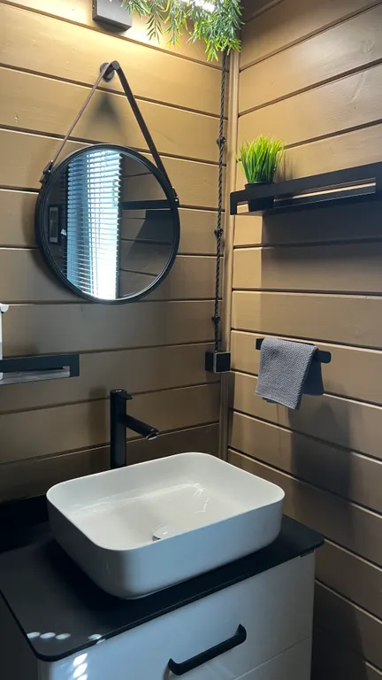 Дом с видом на озеро