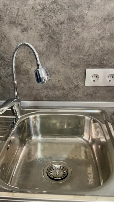 Стильная студия в Сукко: рядом море, Кипарисовое озеро и горы.