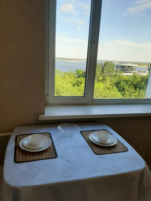 Квартира Видовая квартира с балконом над Волгой, центральной набережной и парком — Волгоград