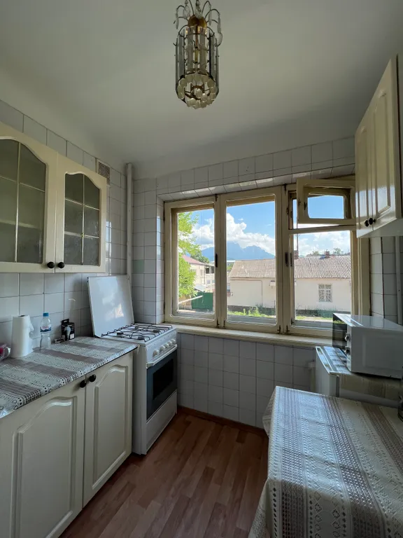 Уютная 2-комнатная квартира с видом на горы