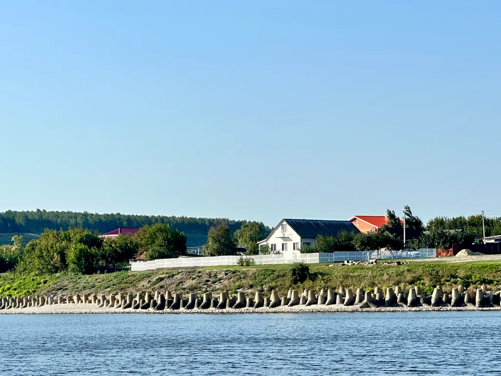 Дом с панорамным видом и кинотеатром