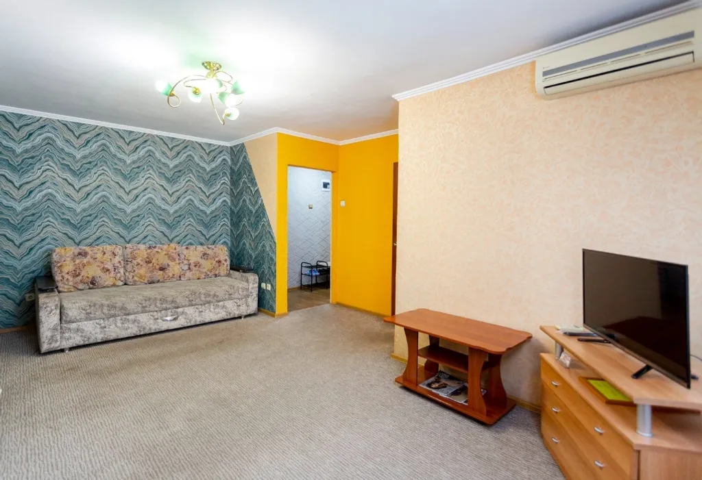 Уютная квартира рядом с ТЦ Сити Молл и вокзалом