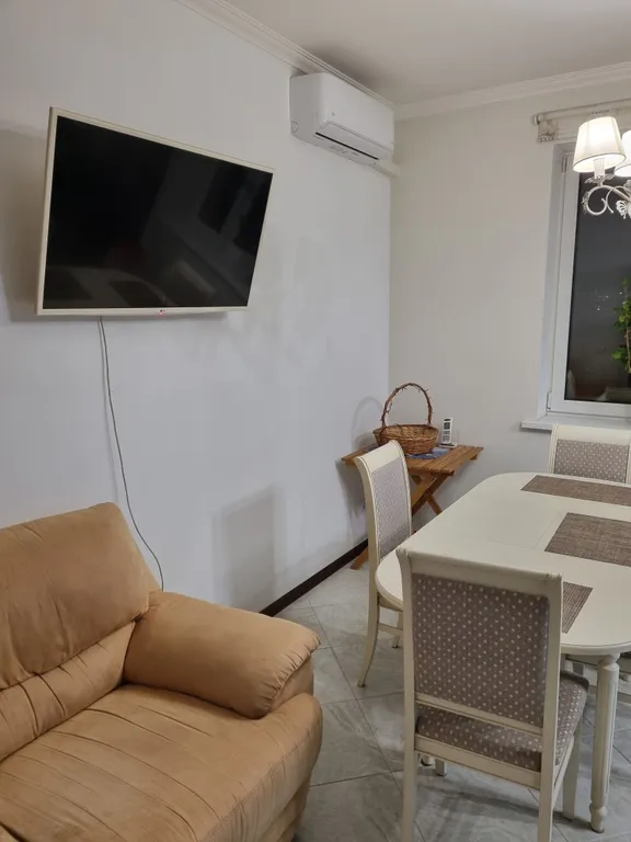 Квартира Квартира Большая трешка в двух минутах от метро — Москва