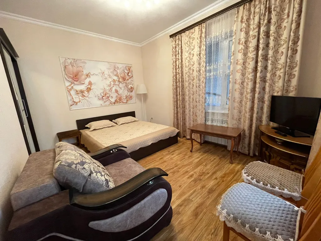 Коттедж Небольшой, уютный дом в центре города — Кисловодск