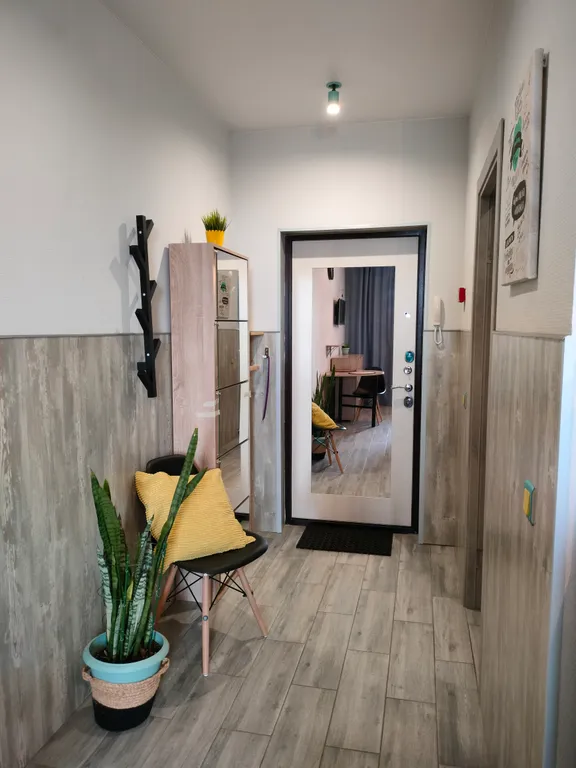 Уютная студия в новостройке с понарамными окнами