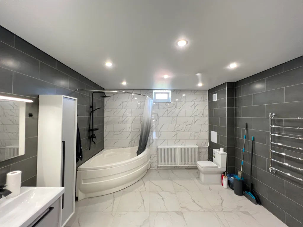 Дом с баней, бильярдом и бассейном в Подмосковье