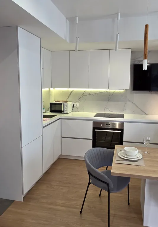 Уютная студия рядом с Броско-Молл